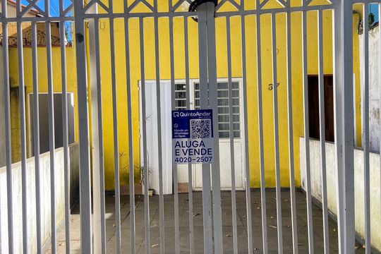 Fachada de casa para alugar com 1 quarto, 40m² em Brooklin, São Paulo