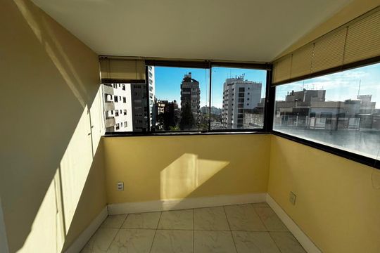 Apartamento para alugar com 2 quartos, 86m² em Mont’Serrat, Porto Alegre