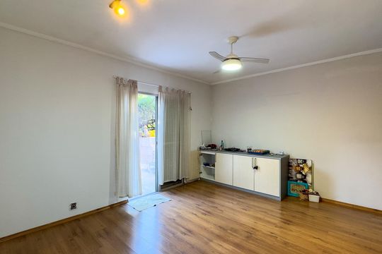 Quarto Suíte de casa para alugar com 2 quartos, 150m² em Jardim Caravelas, São Paulo