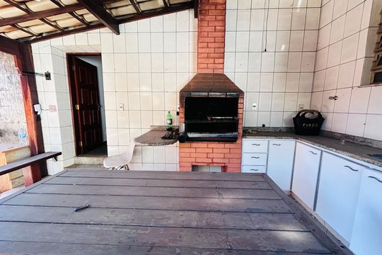 Casa à venda com 5 quartos, 360m² em Serrano, Belo Horizonte