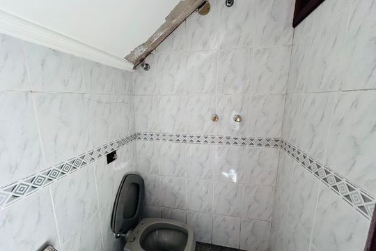 Casa à venda com 5 quartos, 360m² em Serrano, Belo Horizonte
