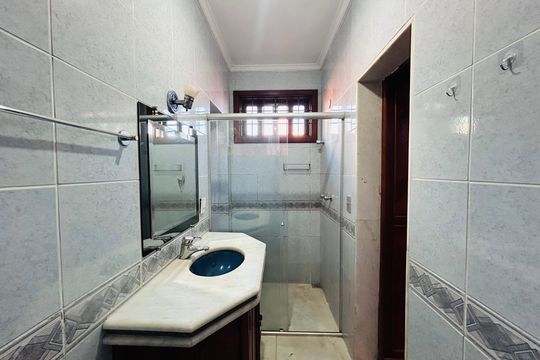 Casa à venda com 5 quartos, 360m² em Serrano, Belo Horizonte