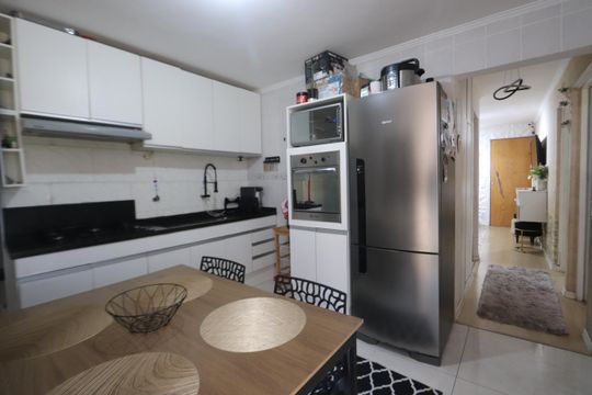 Cozinha de apartamento para alugar com 2 quartos, 70m² em Jardim Santa Adelia, São Paulo