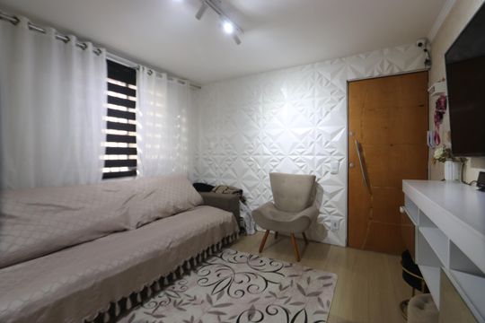 Sala de apartamento para alugar com 2 quartos, 70m² em Jardim Santa Adelia, São Paulo