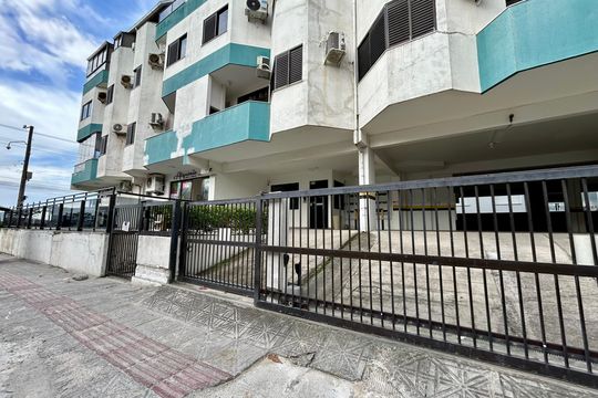 Fachada de apartamento para alugar com 3 quartos, 130m² em Praia de Ingleses, Florianópolis