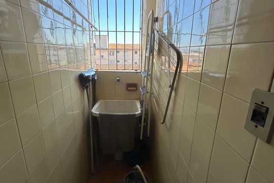Área de Serviço de apartamento para alugar com 1 quarto, 60m² em Jardim Independencia, São Vicente