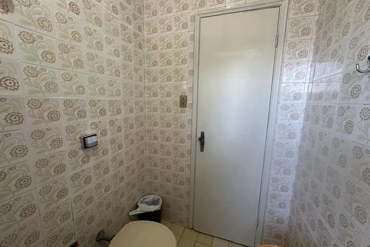 Banheiro de apartamento para alugar com 1 quarto, 60m² em Jardim Independencia, São Vicente