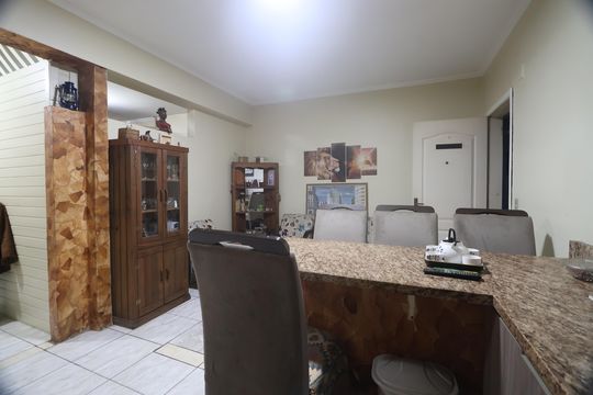 Cozinha  de apartamento à venda com 2 quartos, 47m² em Niterói, Canoas