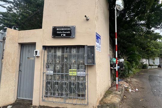 Fachada de casa de condomínio para alugar com 3 quartos, 120m² em Jardim das Margaridas, Salvador