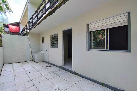 Quintal de apartamento para alugar com 2 quartos, 60m² em Petrópolis, Novo Hamburgo