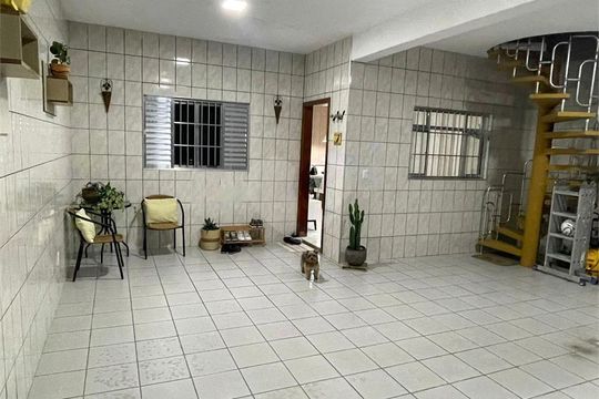 Casa à venda com 4 quartos, 203m² em Jardim Presidente Dutra, Guarulhos