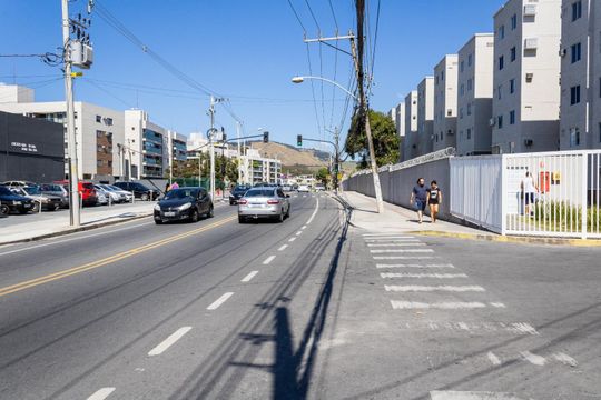 Vista da Rua de apartamento à venda com 2 quartos, 45m² em Campo Grande, Rio de Janeiro