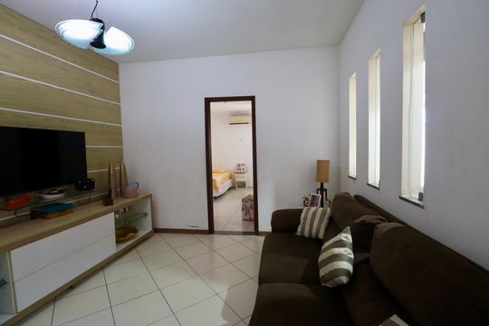Sala de casa de condomínio para alugar com 4 quartos, 225m² em Jardim Placaford, Salvador