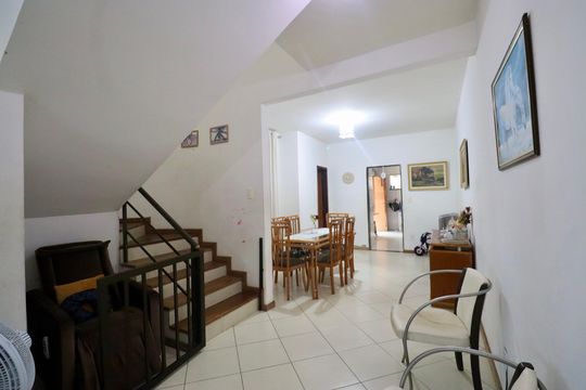Sala de casa de condomínio para alugar com 4 quartos, 225m² em Jardim Placaford, Salvador