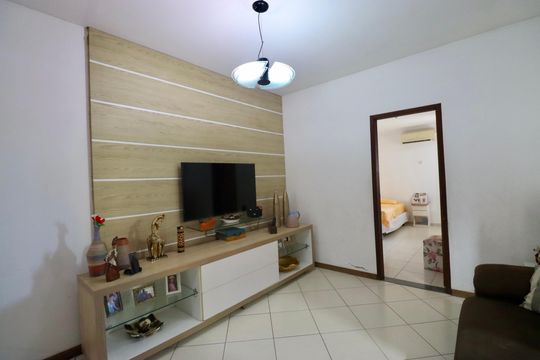 Casa de Condomínio para alugar com 4 quartos, 225m² em Jardim Placaford, Salvador