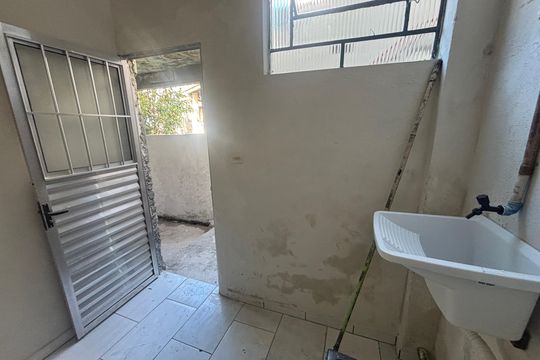 Área de Serviço de casa para alugar com 1 quarto, 40m² em Santa Luzia, Ribeirão Pires