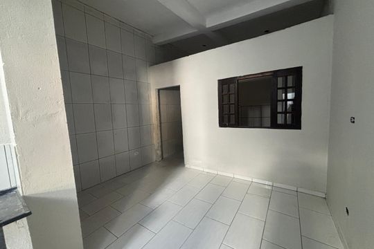 Sala de casa para alugar com 1 quarto, 40m² em Santa Luzia, Ribeirão Pires