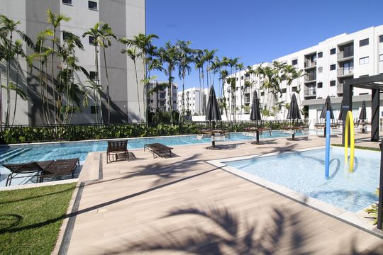 Área comum - Piscina de apartamento para alugar com 2 quartos, 46m² em Barra Olímpica, Rio de Janeiro