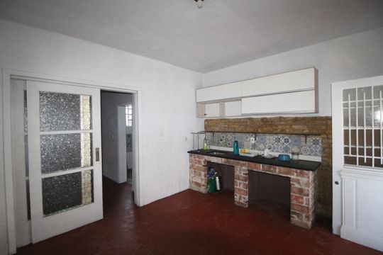 Cozinha de apartamento à venda com 2 quartos, 190m² em Floresta, Porto Alegre