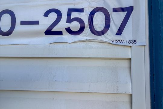 Placa YIXW-1835 de apartamento para alugar com 2 quartos, 59m² em Rudge Ramos, São Bernardo do Campo
