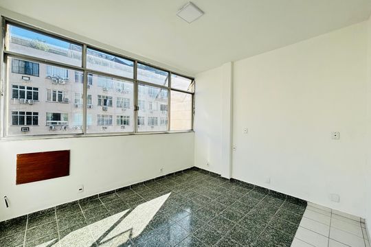 Apartamento para alugar com 2 quartos, 56m² em Copacabana, Rio de Janeiro