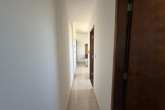 Corredor de apartamento para alugar com 2 quartos, 45m² em Vila Bela, São Paulo