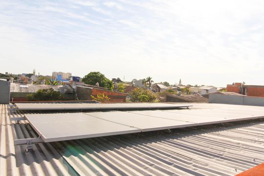 Área externa de casa à venda com 8 quartos, 1100m² em Niterói, Canoas
