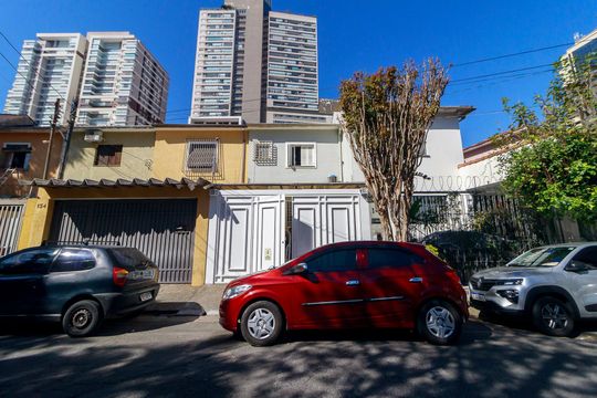 Fachada de casa para alugar com 2 quartos, 100m² em Santo Amaro, São Paulo