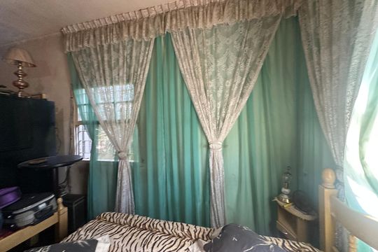 Quarto 1 de casa à venda com 4 quartos, 357m² em Jardim Belval, Barueri
