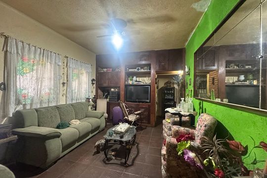 Casa à venda com 4 quartos, 357m² em Jardim Belval, Barueri