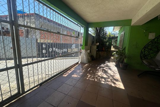 Garagem de casa à venda com 4 quartos, 357m² em Jardim Belval, Barueri