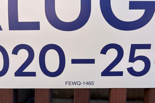 Placa instalada de casa para alugar com 0 quarto, 100m² em Vila Formosa, São Paulo
