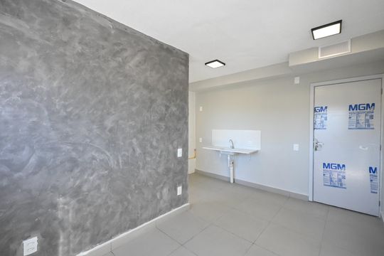 Sala de apartamento à venda com 2 quartos, 32m² em Jardim Gilda Maria, São Paulo