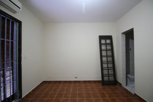 Casa para alugar com 3 quartos, 180m² em Vila Santa Luzia, Taboão da Serra