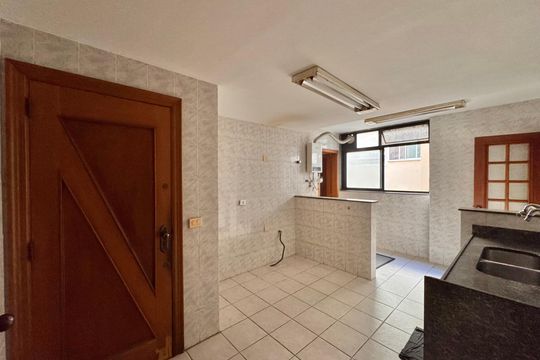 Cozinha de apartamento à venda com 3 quartos, 150m² em Recreio dos Bandeirantes, Rio de Janeiro