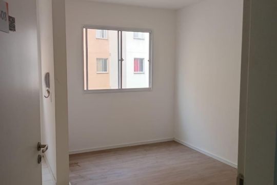 Apartamento para alugar com 2 quartos, 39m² em Parque Alves de Lima, São Paulo