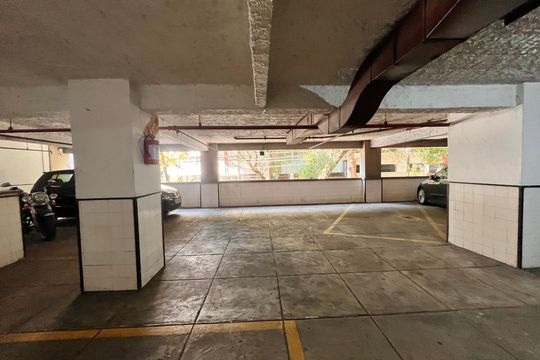 Garagem de apartamento à venda com 2 quartos, 81m² em Copacabana, Rio de Janeiro