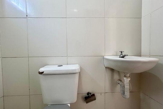 Banheiro social de apartamento para alugar com 2 quartos, 40m² em Parque Xangri-lá, Contagem