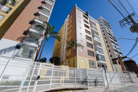 Fachada do Condomínio de apartamento para alugar com 3 quartos, 297m² em Centro, Taubaté