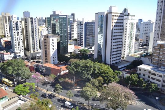 Vista da Varanda da Sala de apartamento para alugar com 2 quartos, 75m² em Carmo, Belo Horizonte