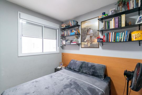 Quarto 1 de apartamento para alugar com 2 quartos, 35m² em Vila Mira, São Paulo