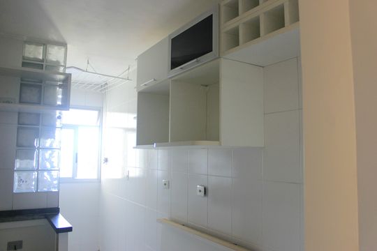 Cozinha de apartamento para alugar com 2 quartos, 56m² em Vila Tijuco, Guarulhos