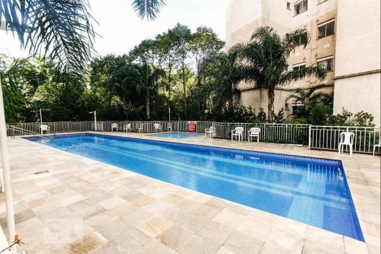 Piscina de apartamento para alugar com 2 quartos, 48m² em Jardim Bela Vista, Guarulhos