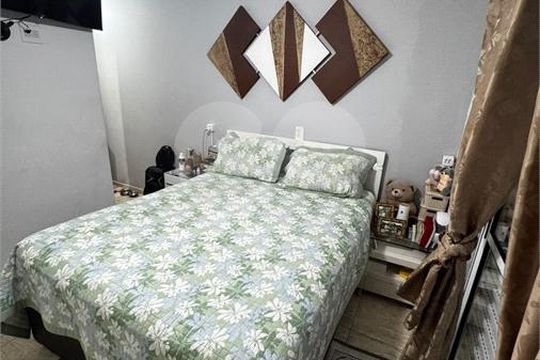 Casa à venda com 3 quartos, 81m² em Parque Ipe, São Paulo