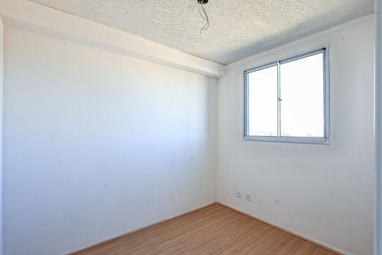 Quarto 1 de apartamento para alugar com 2 quartos, 38m² em Jardim São Luís, São Paulo