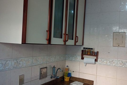 Cozinha de apartamento à venda com 2 quartos, 60m² em Portuguesa, Rio de Janeiro