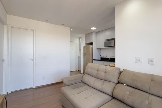 Sala de apartamento para alugar com 2 quartos, 43m² em Vila Itapegica, Guarulhos