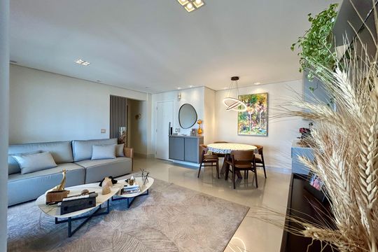 Sala de apartamento à venda com 3 quartos, 122m² em Vila Regente Feijó, São Paulo