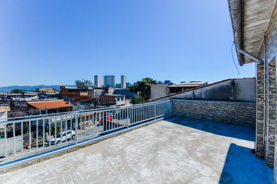 Terraço de casa à venda com 4 quartos, 220m² em Vila Rio de Janeiro, Guarulhos