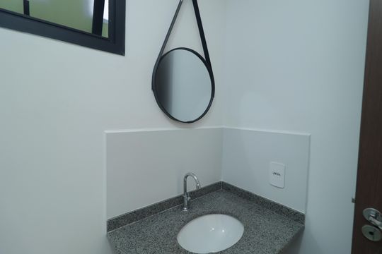 Banheiro de kitnet/studio à venda com 1 quarto, 26m² em Ipiranga, São Paulo
